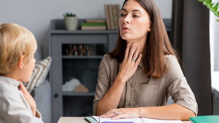 7 Questions to Ask Before Choosing a Speech Therapist in Sikar